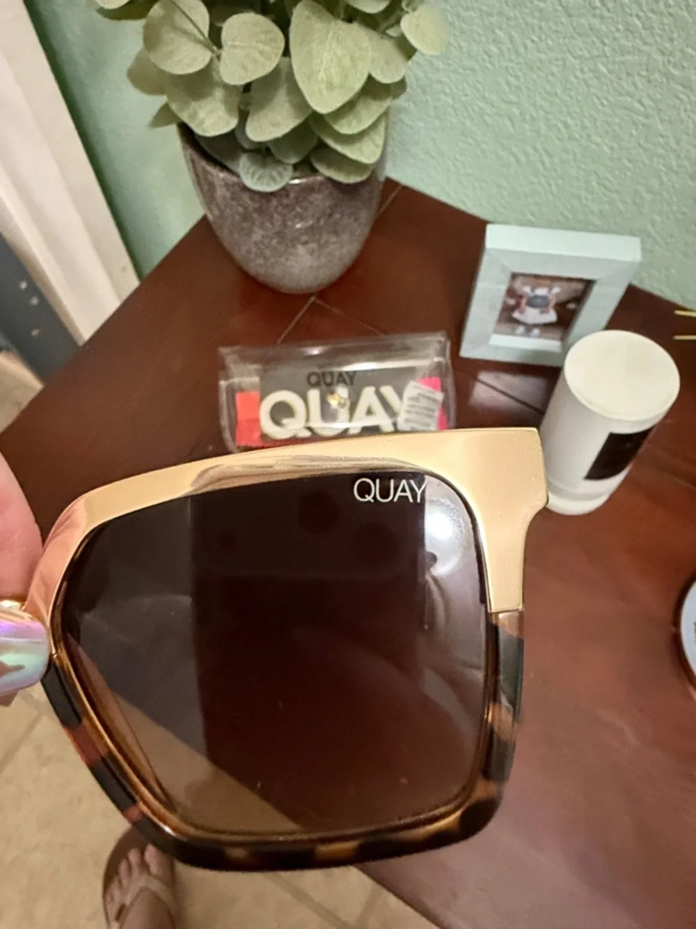 Quay Australia Gold & Tortoiseshell Square Sunglasses - Picture 2 of 4